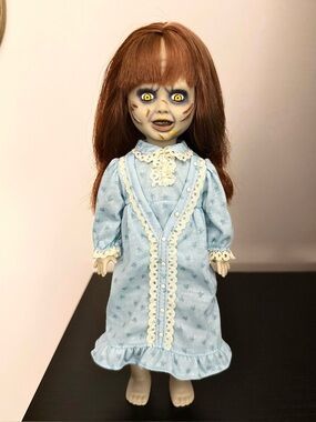 Mezco Living Dead Dolls Presents "The Exorcist Regan" (NO BOX)